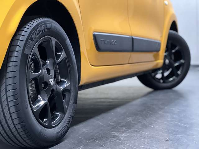 トゥインゴ 2021/R03