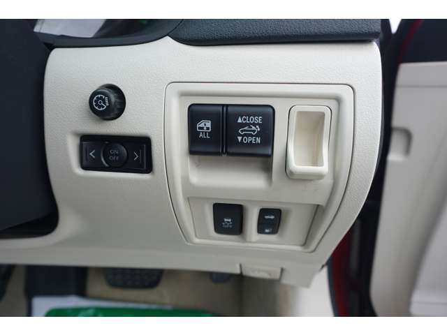 ISコンバーチブル 2012/H24