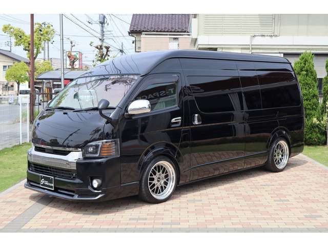 ハイエースコミューター2.8 GL ディーゼルターボ10人乗り 普通