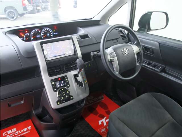 ヴォクシー 2012/H24
