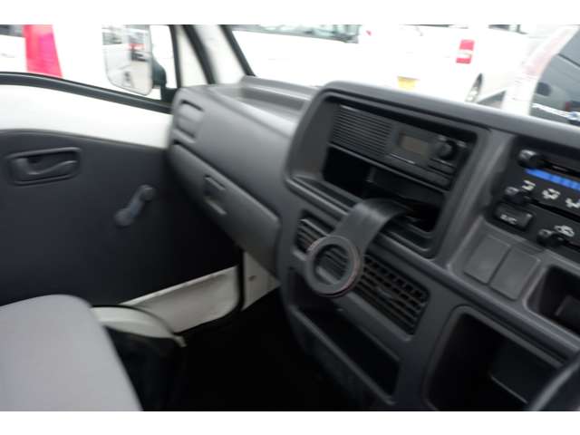 サンバートラック 2004/H16