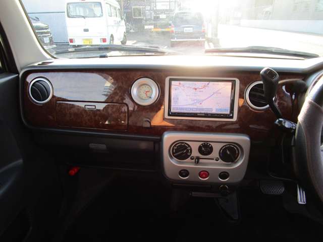 アルトラパン 2004/H16