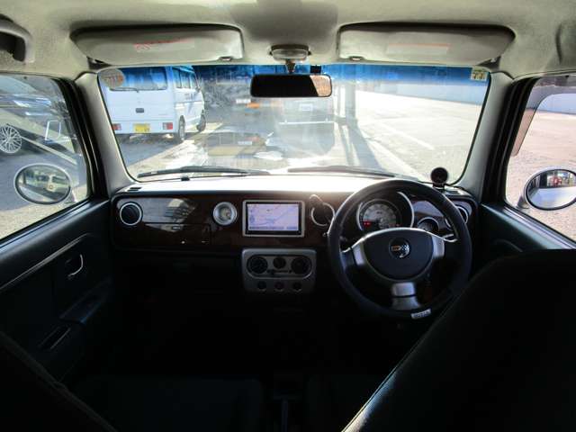 アルトラパン 2004/H16