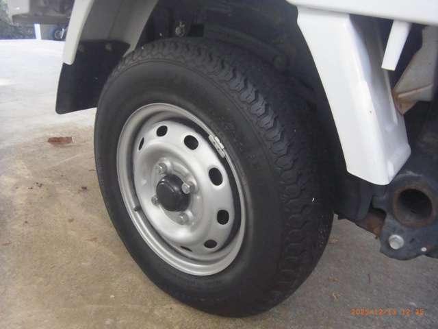 サンバートラック 2012/H24