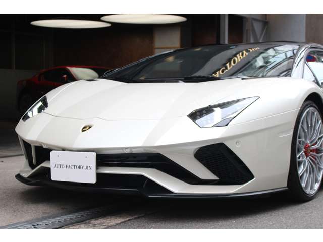 アヴェンタドールロードスター 2019/R01
