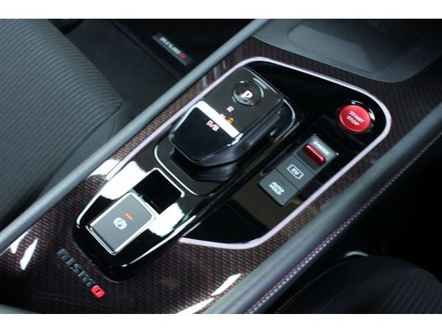 ノートオーラ 2021/R03