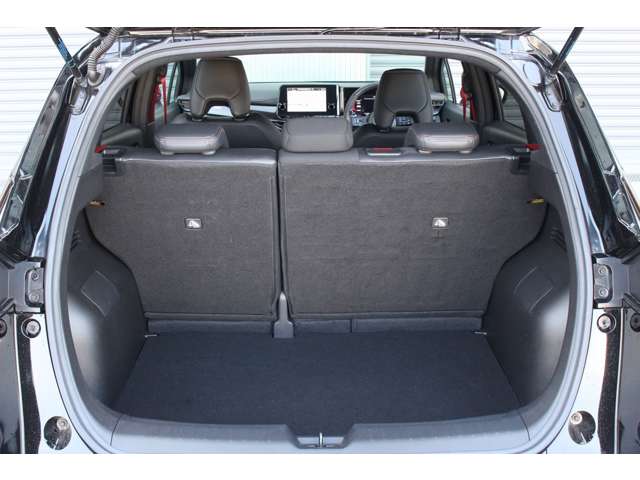 ノートオーラ 2021/R03