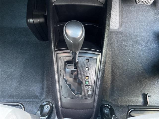 カローラアクシオ 2015/H27