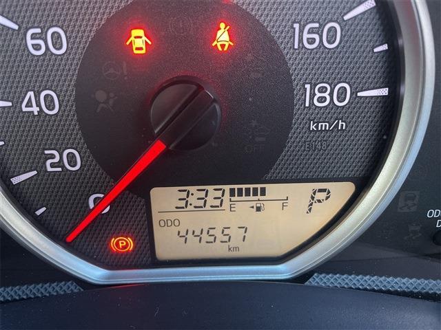 カローラアクシオ 2015/H27