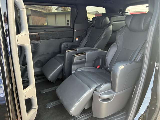 ヴェルファイア 2024/R06