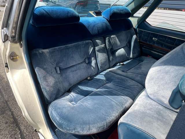 グロリア 1981/S56