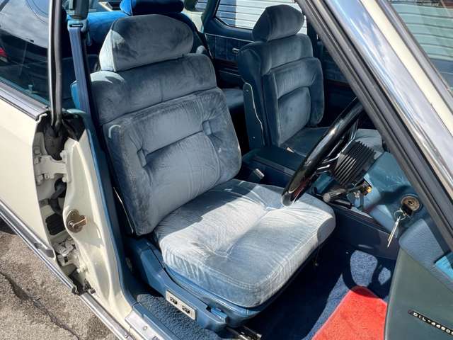 グロリア 1981/S56