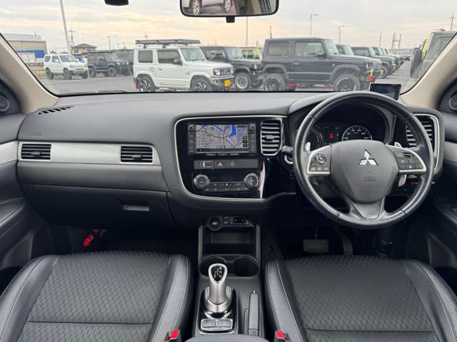 アウトランダーPHEV 2013/H25