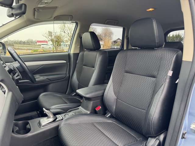 アウトランダーPHEV 2013/H25