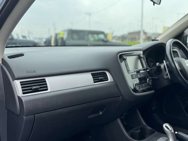 アウトランダーPHEV 2013/H25