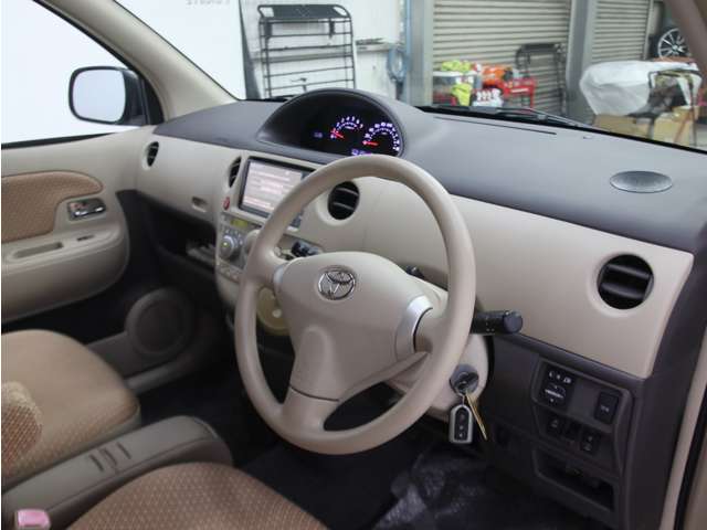 シエンタ 2011/H23