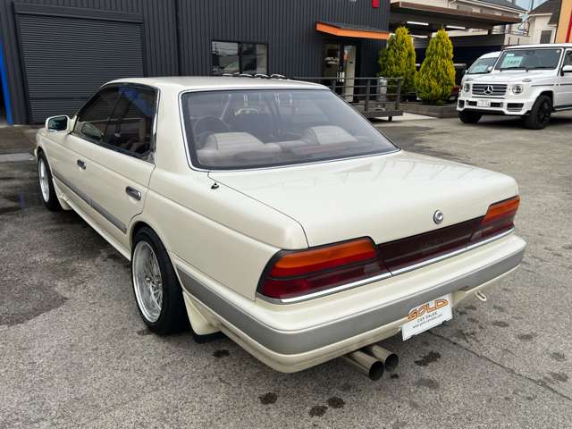 ローレル 1990/H02