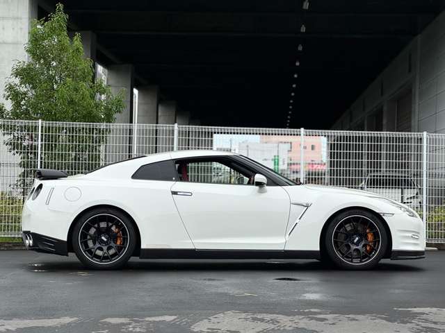GT-R 2015/H27