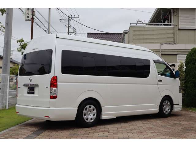 ハイエースコミューター 2024/R06