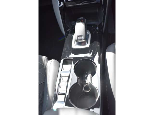 SUV 2008 2021/R03