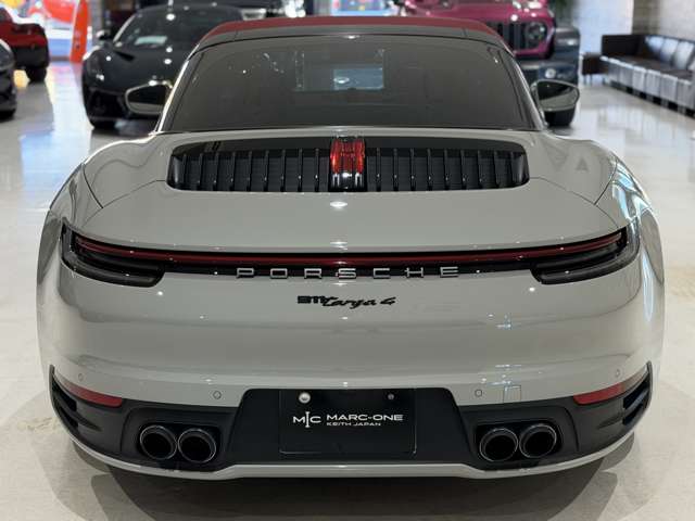 911 2021/R03