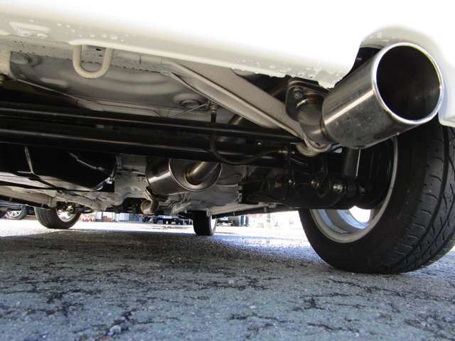 アルトラパン 2006/H18