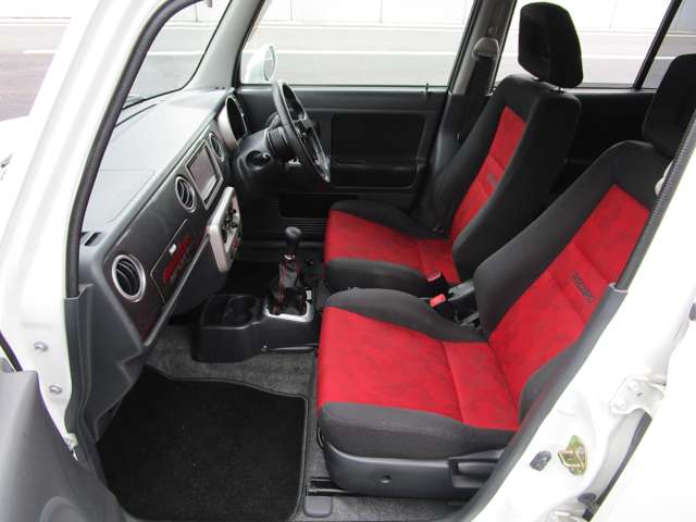 アルトラパン 2006/H18