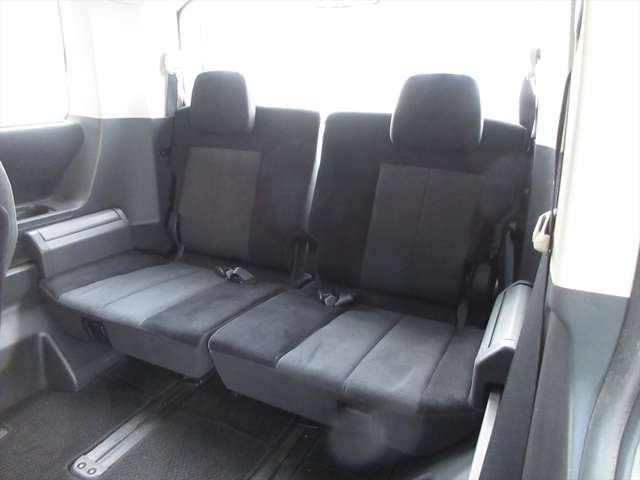 デリカD：5 2011/H23