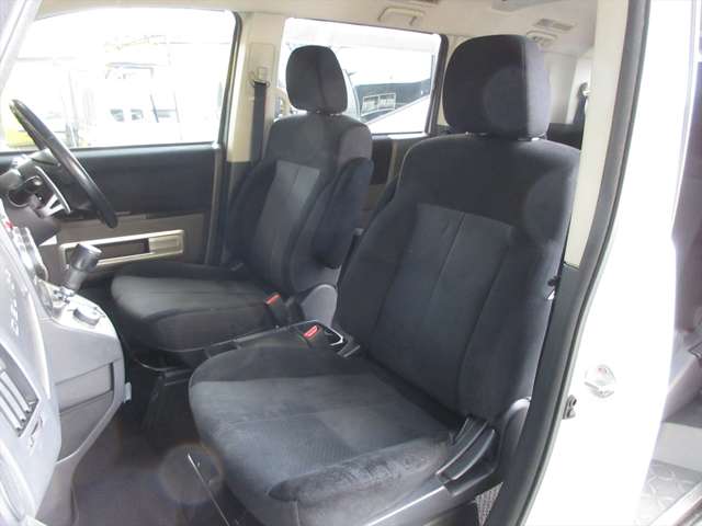 デリカD：5 2011/H23