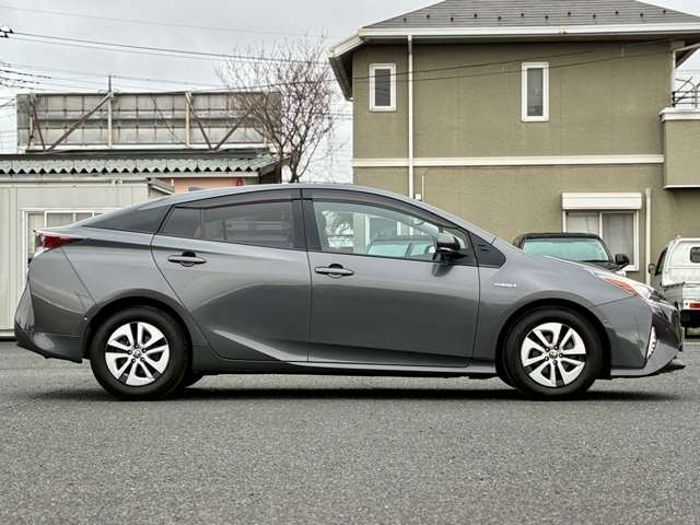 プリウス 2016/H28