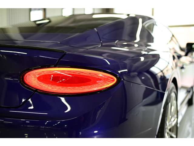 コンチネンタルGT 2021/R03