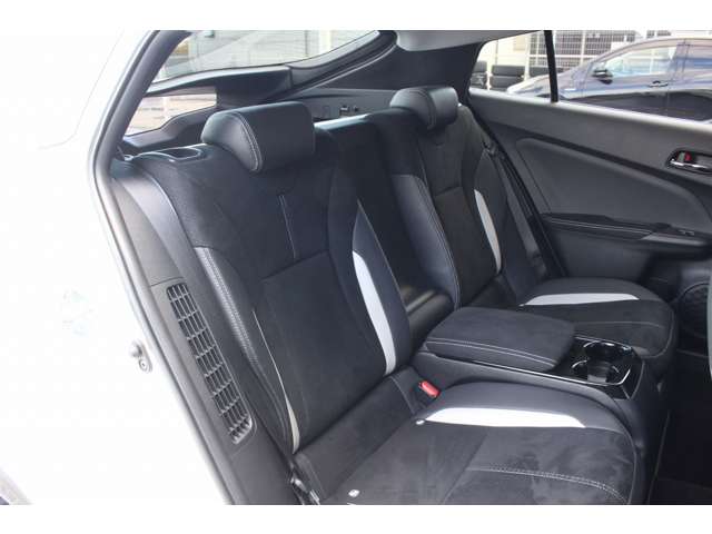 プリウスPHV 2017/H29