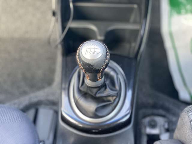 フィットハイブリッド 2012/H24