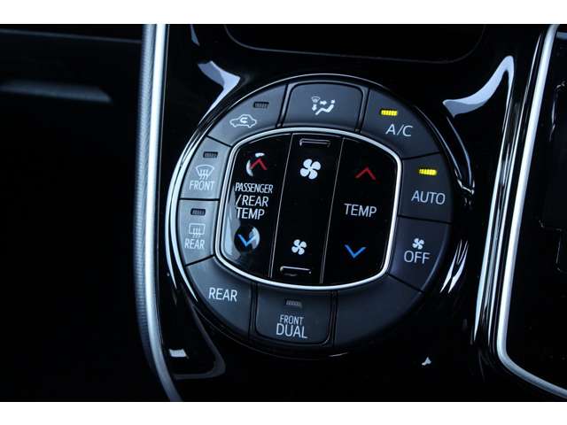 エスクァイア 2018/H30