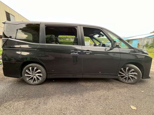 ヴォクシー 2022/R04