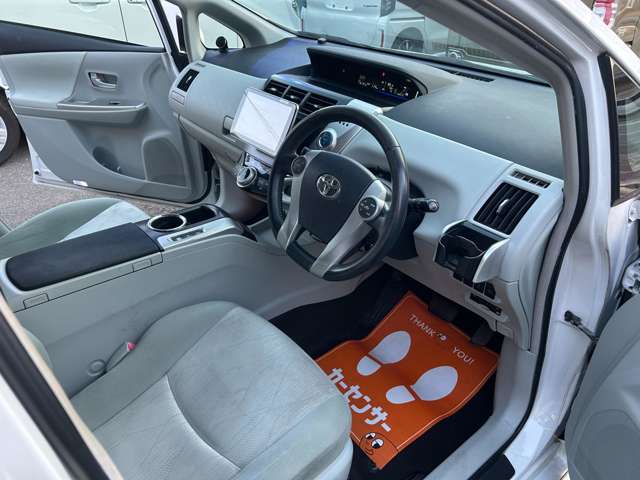 プリウスα 2013/H25