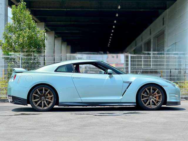 GT-R 2011/H23
