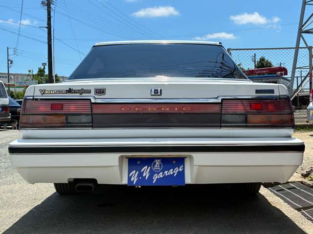 セドリックセダン 1986/S61