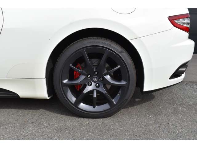 グラントゥーリズモ 2015/H27