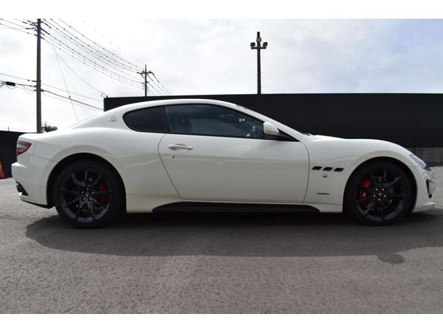 グラントゥーリズモ 2015/H27