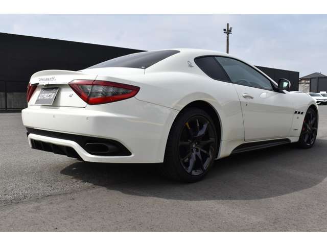 グラントゥーリズモ 2015/H27