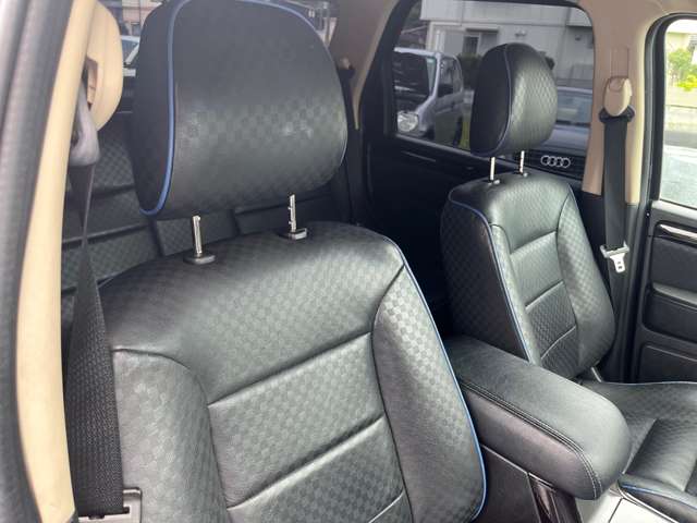 エスケープ 2010/H22