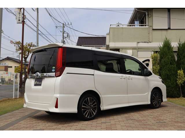 ヴォクシー 2014/H26