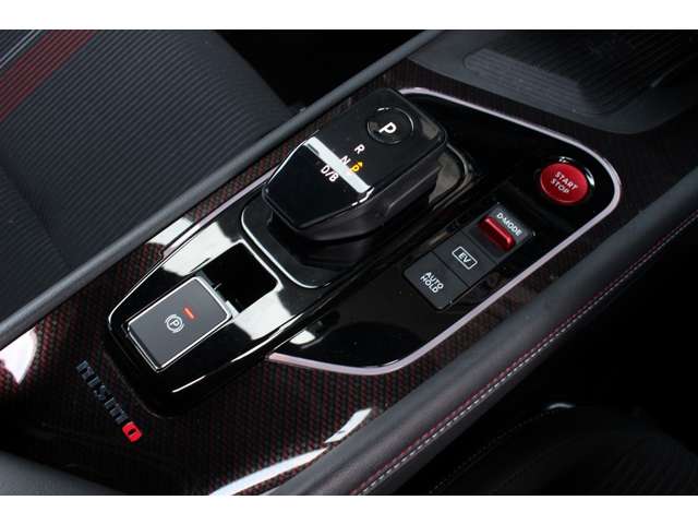 ノートオーラ 2022/R04