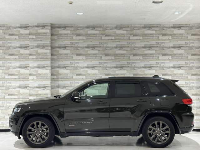 グランドチェロキー 2016/H28