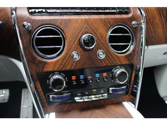 カリナン 2019/R01