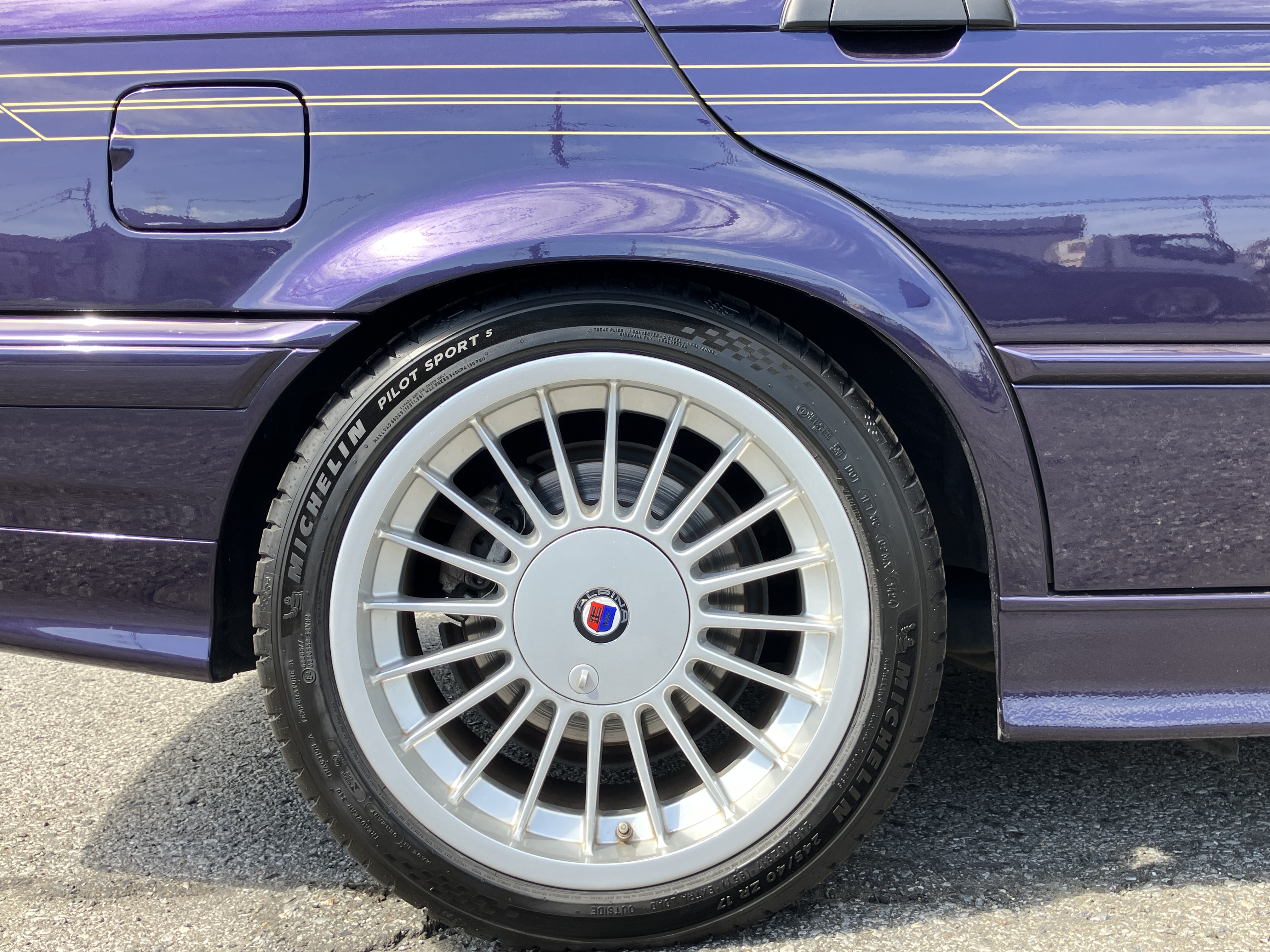 B3 1995/H07