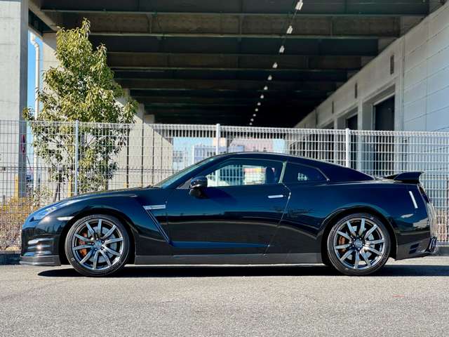 GT-R 2012/H24