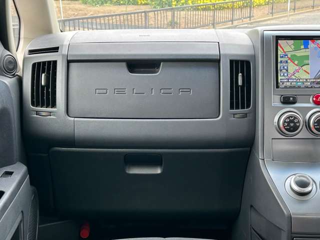 デリカD:5 2011/H23