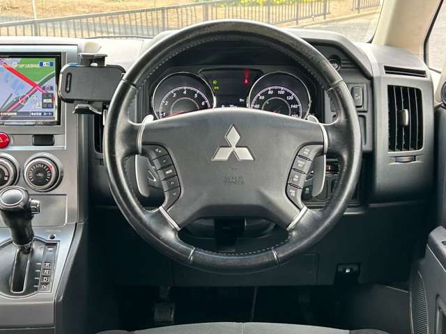 デリカD:5 2011/H23